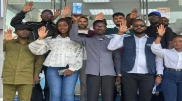 عقد بـ100 مليون.. الأموال تتدفق على لومومبا بعد توقيع صفقة كبرى مرتقبة